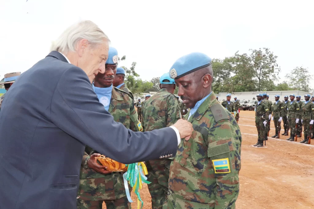 Rwandan Peacekeepers In S. Sudan Decorated with UN service medals