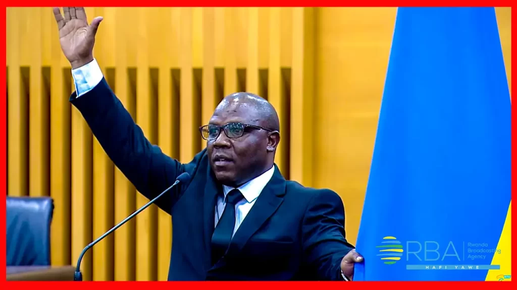 Kagame Swears-in New Local Government Minister