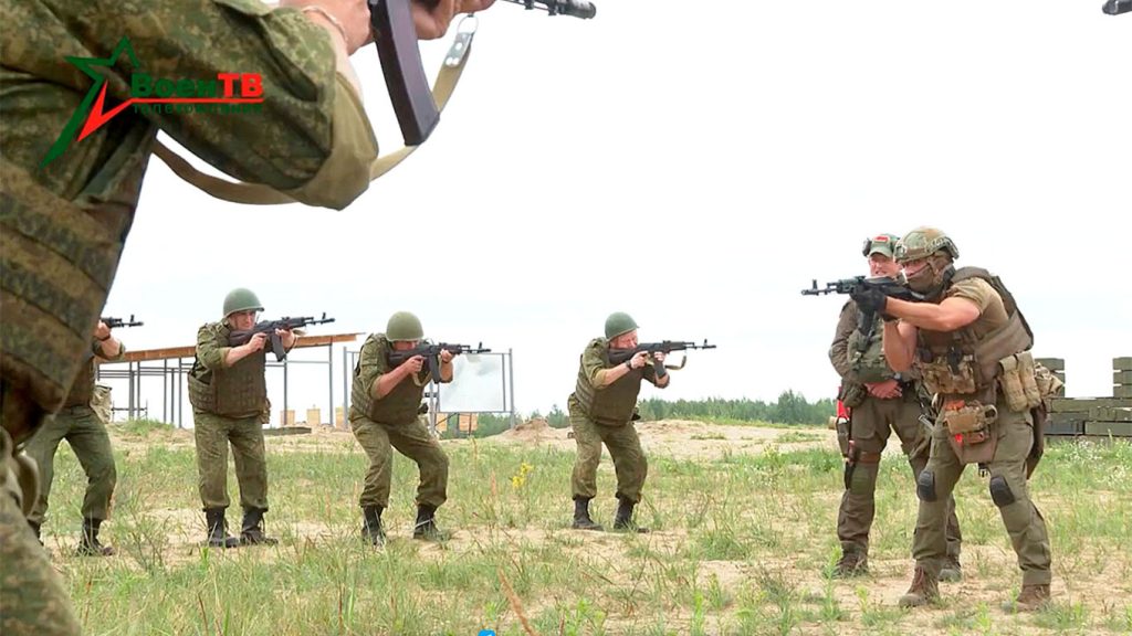 Wagner Mercenary Fighters Begin Training Belarus Army