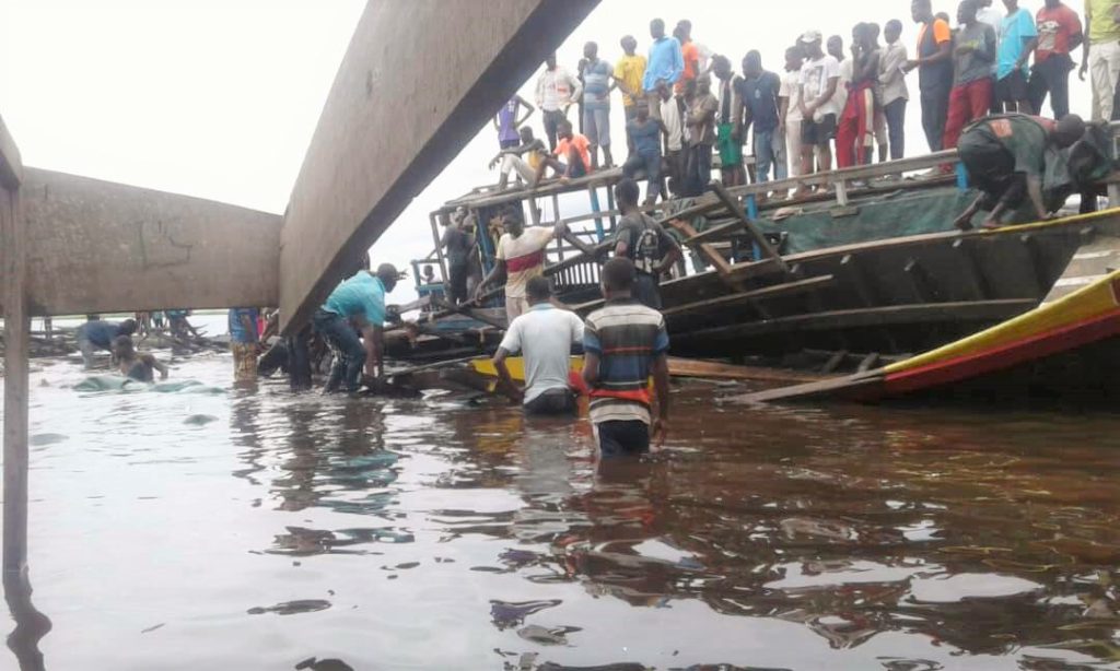 Overloaded Boat Capsises Killing 10 Congolese