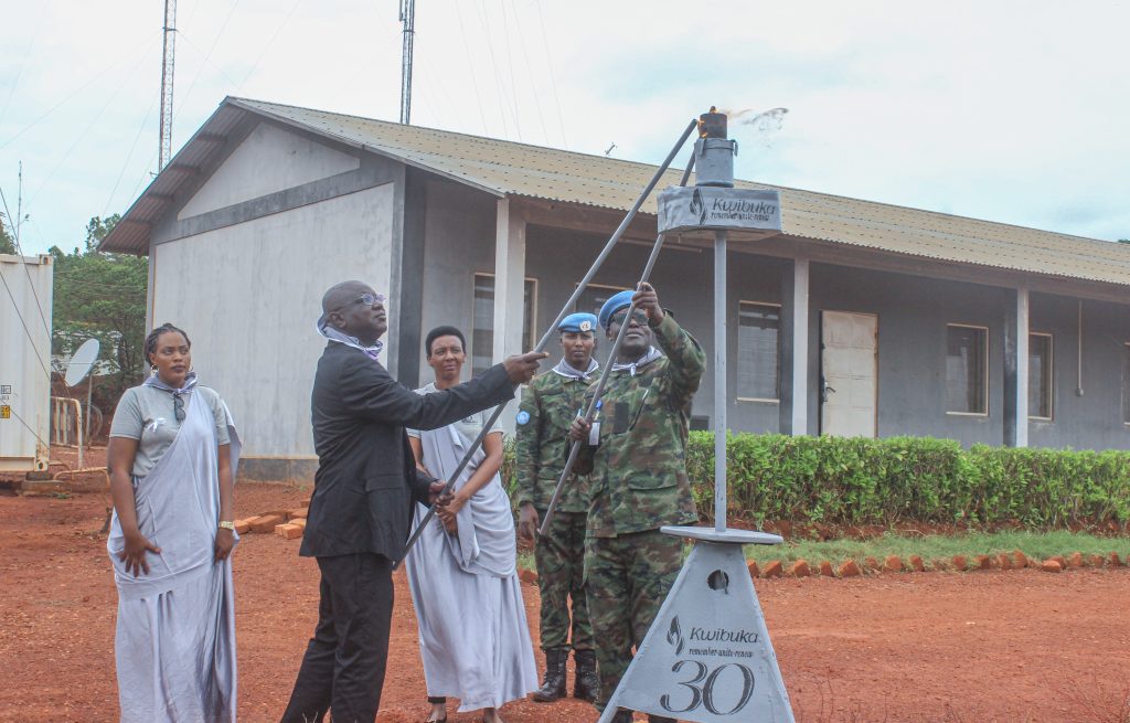 Rwandan peacekeepers in the Central African Republic commemorate Kwibuka30