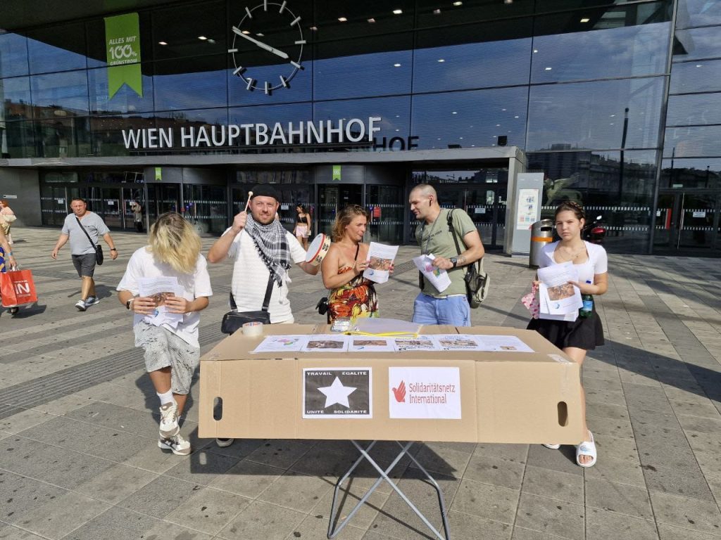 Drummers call for an end to the exploitation of Africa in Vienna