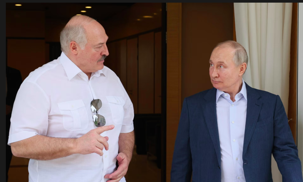 Lukashenko Warns Any Plans by Russia to Annex Belarus Means War