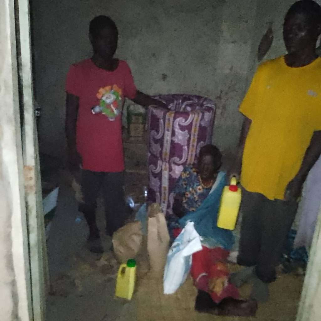 Abandoned Hungry Mother Recieves Food and Other Items