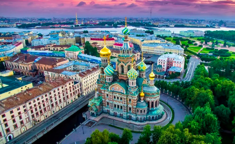St. Petersburg International Economic Forum Attracts Over 20,000